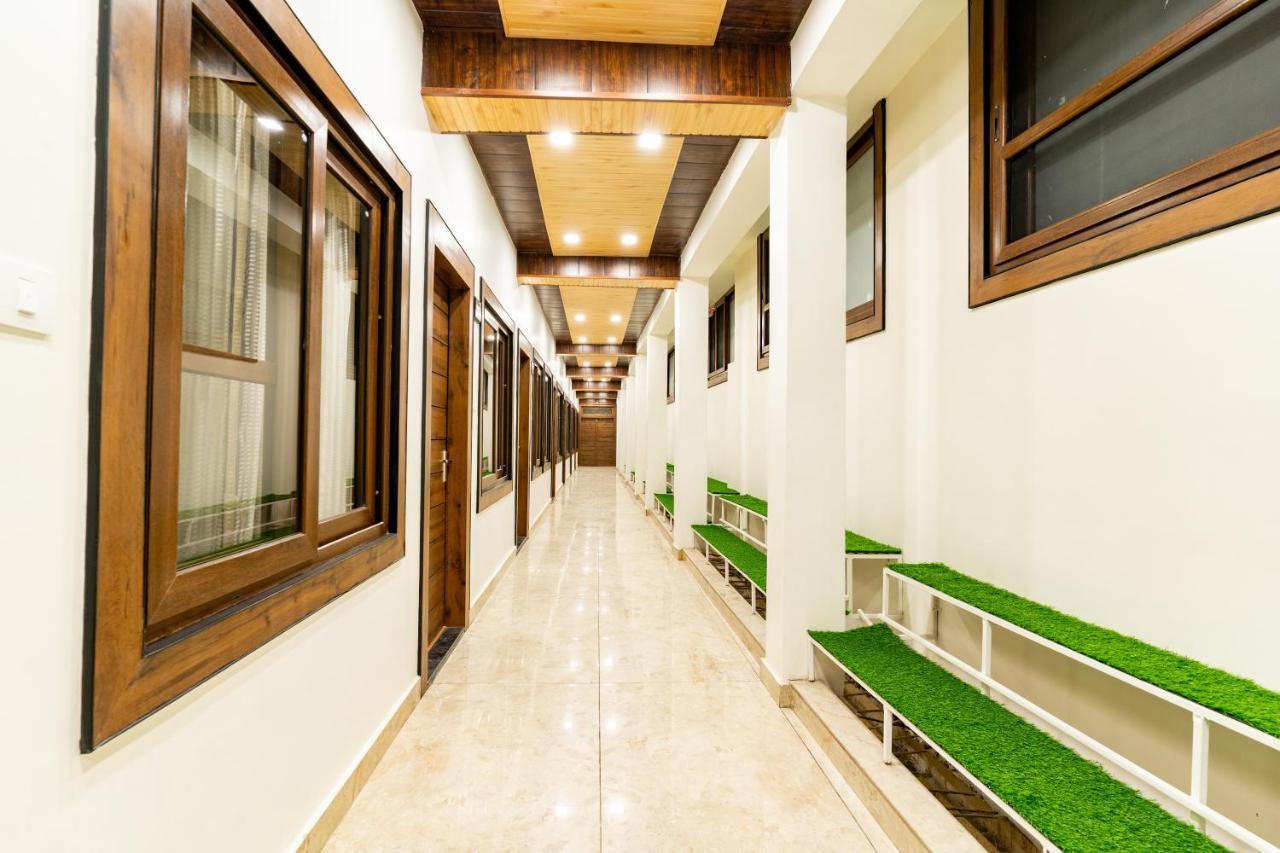 Hotel Woodland Nainital Bagian luar foto