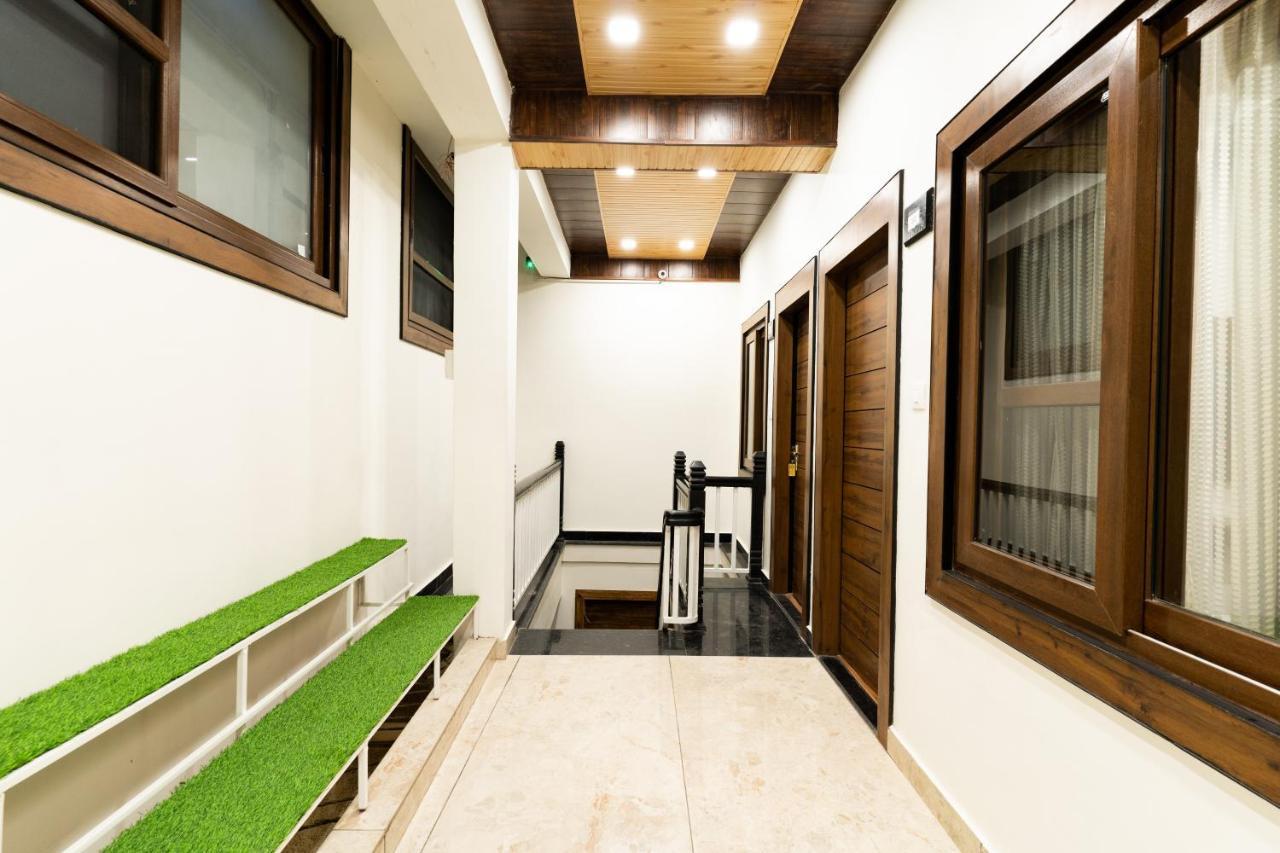 Hotel Woodland Nainital Bagian luar foto