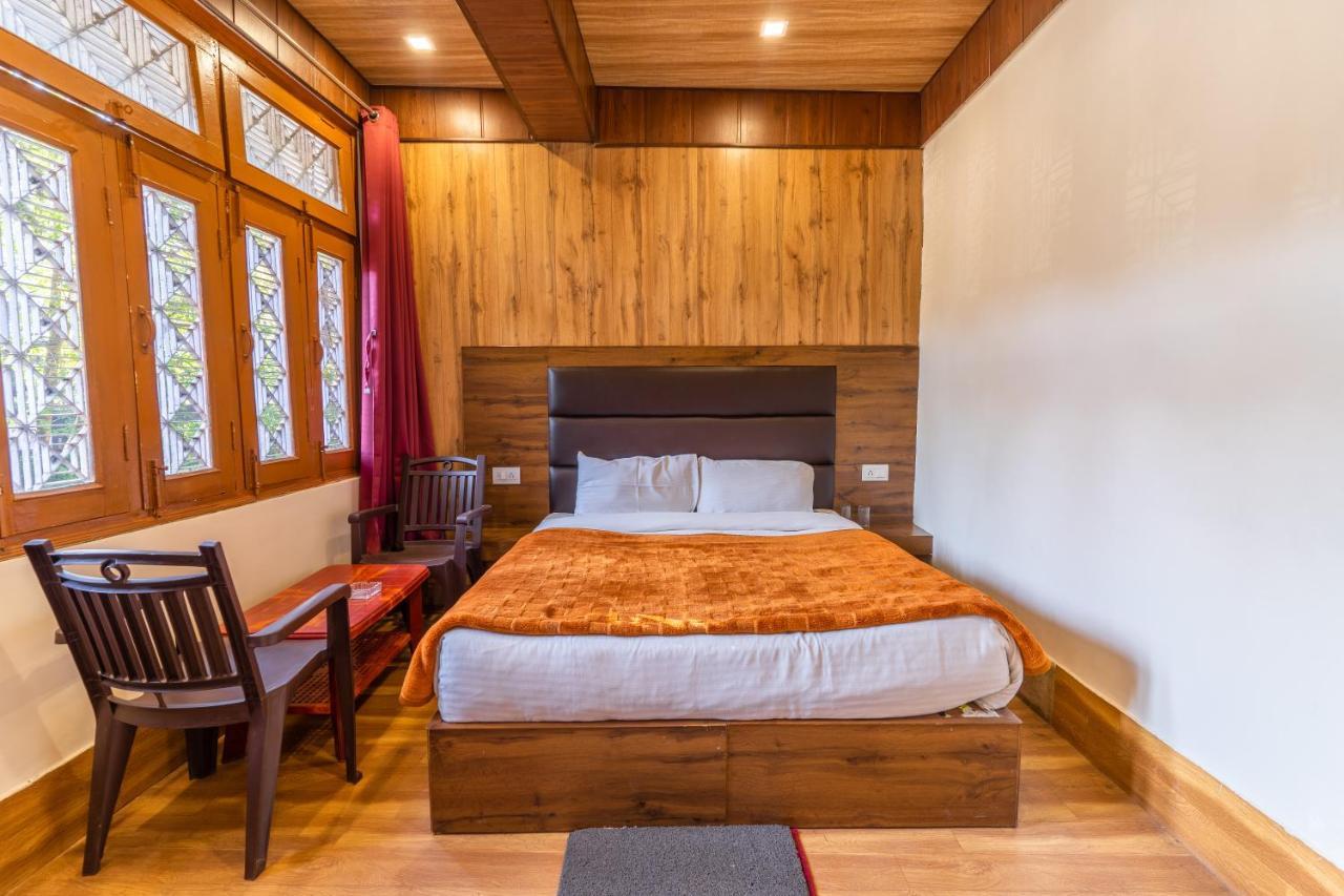 Hotel Woodland Nainital Bagian luar foto