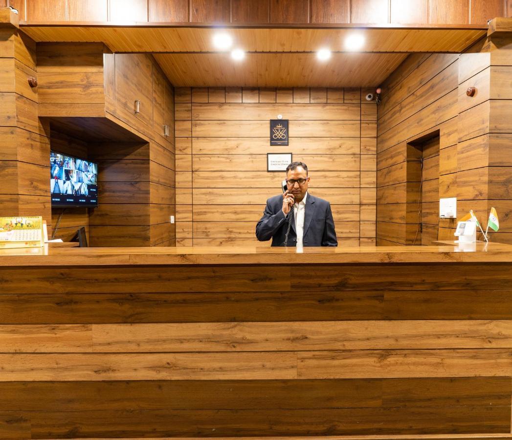 Hotel Woodland Nainital Bagian luar foto