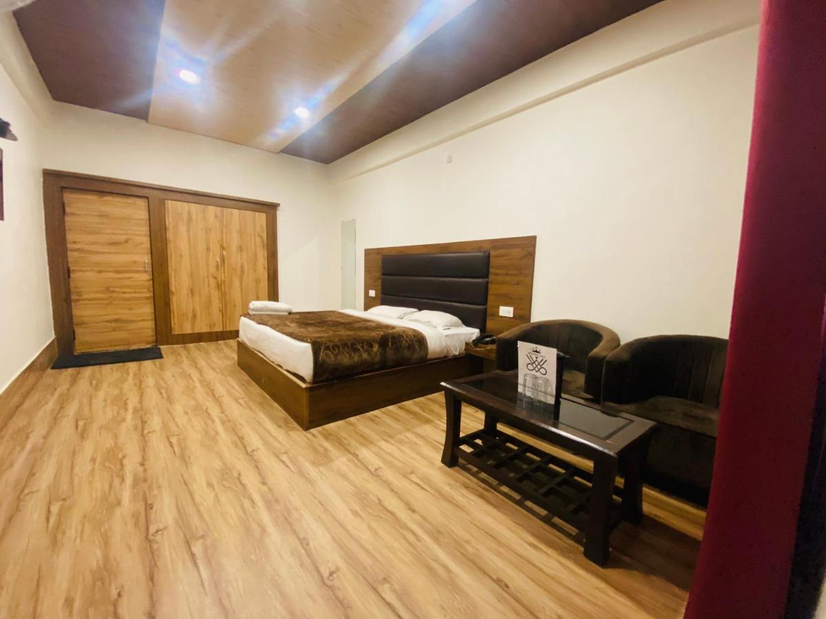 Hotel Woodland Nainital Bagian luar foto