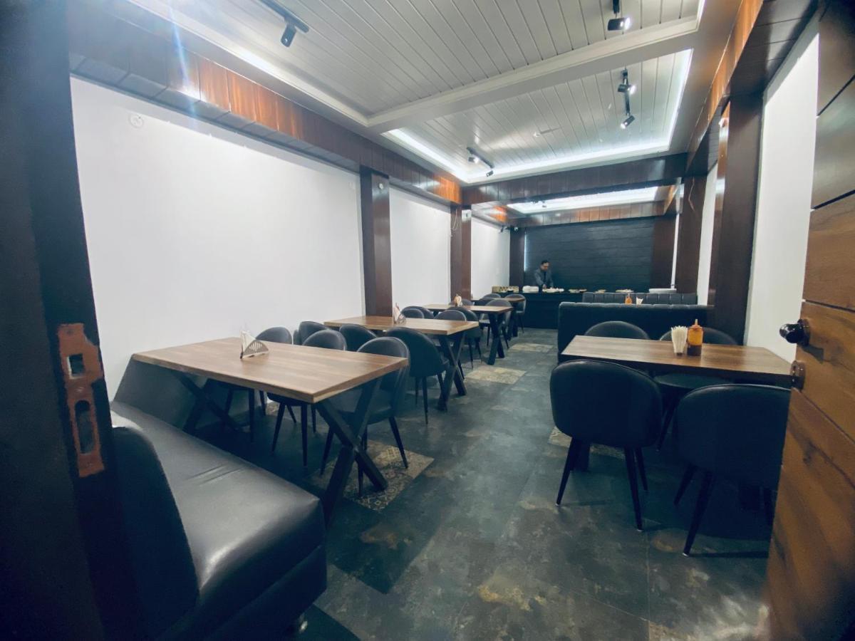 Hotel Woodland Nainital Bagian luar foto